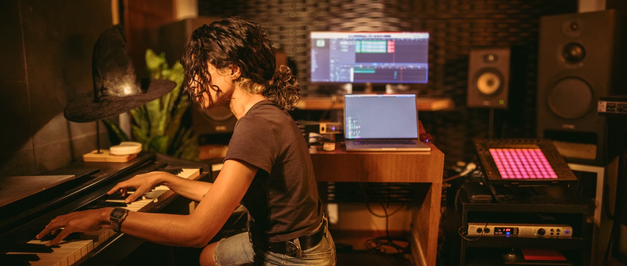Stitch Audio gallery photo 15
